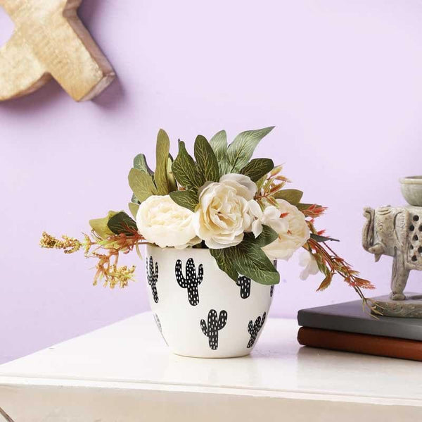 Buy Cacti Oh Ceramic Planter Vase from Vaaree