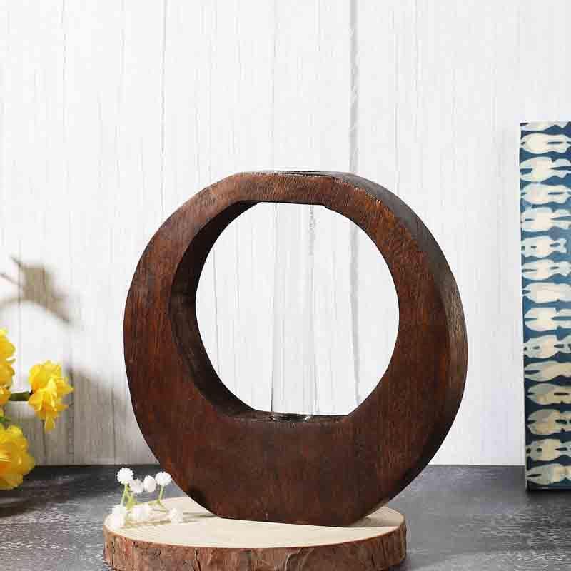 Buy Concentric Circles Testube Planter Vase from Vaaree