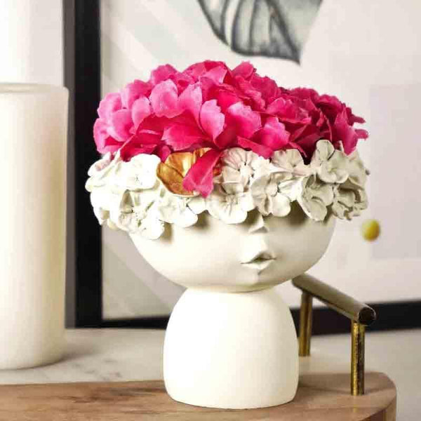 Buy Lucky Lips Face Planter Vase from Vaaree