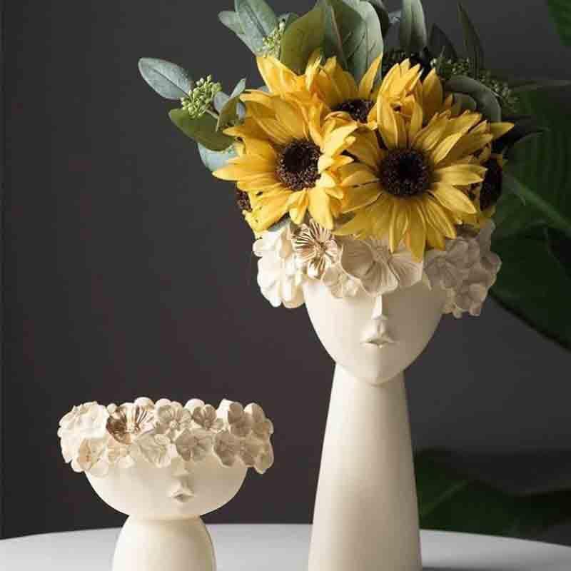 Buy Lucky Lips Face Planter Vase from Vaaree