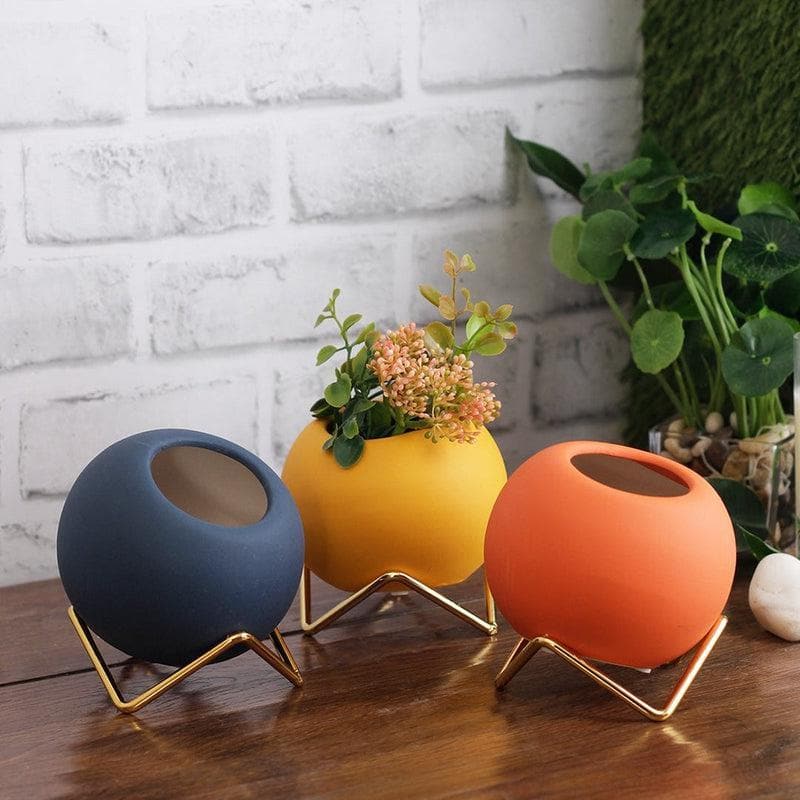 Buy Vase - Multicolor Circular Vase - Set Of Three at Vaaree online