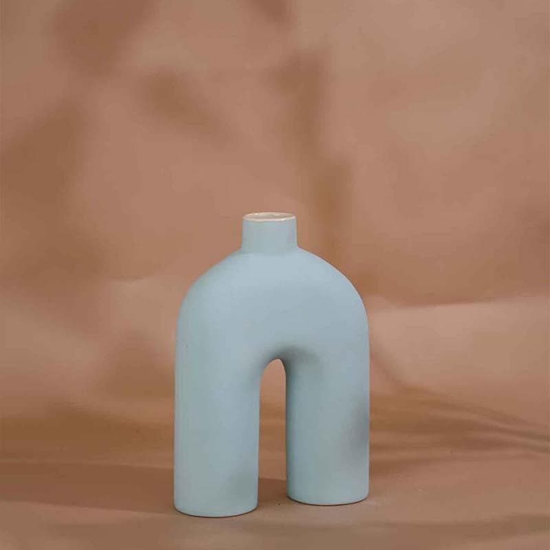 Buy Scandinavian U Vase - Blue Vase from Vaaree