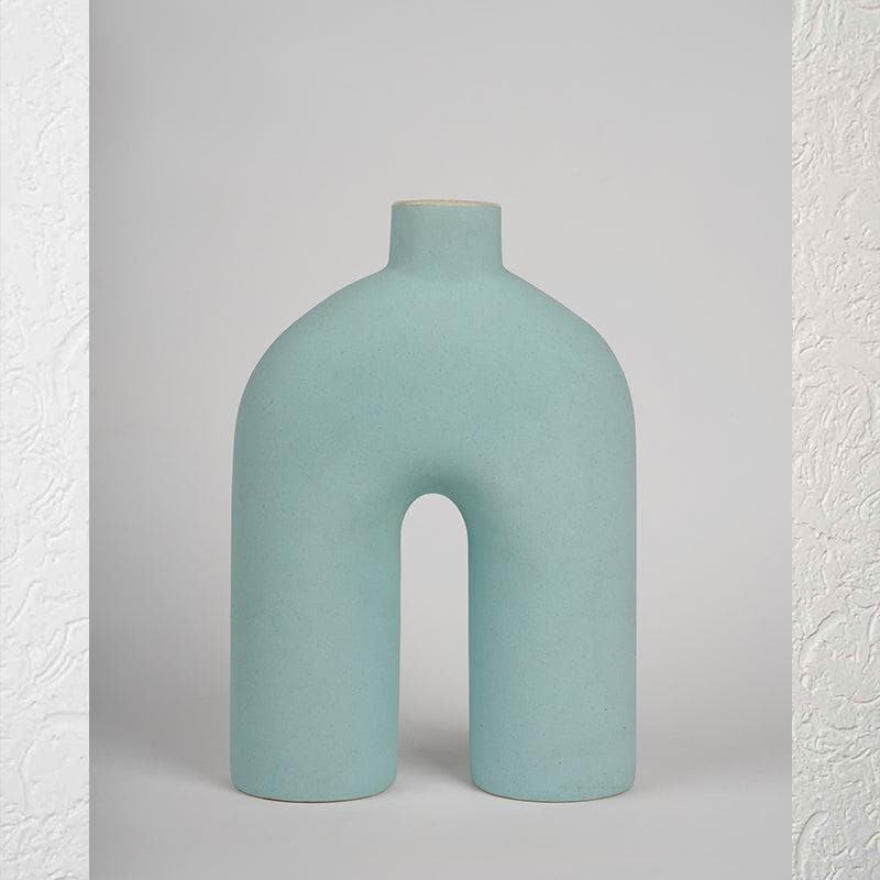 Buy Scandinavian U Vase - Blue Vase from Vaaree